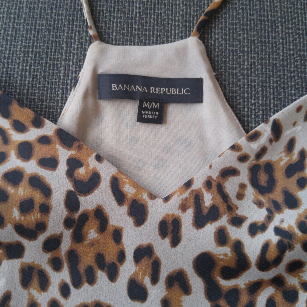 ⛔SALE PENDING⛔ NWOT Banana Republic Leopard Print Cami - Picture 3 of 9